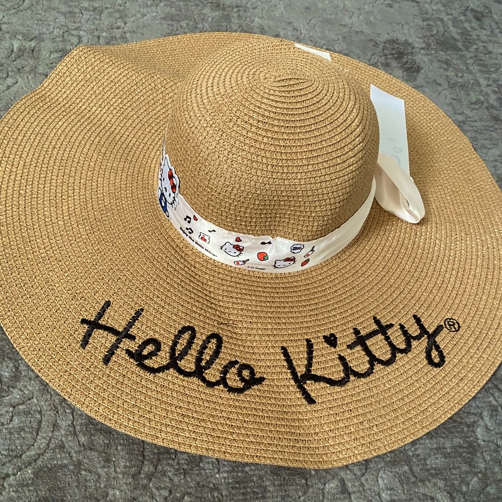 Brand new hello kitty sun hat
